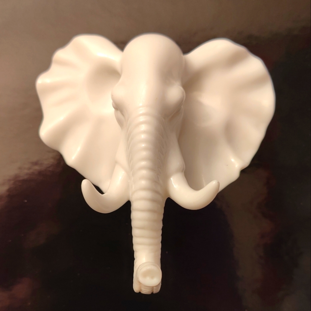 Decorative Glossy White Elephant Head PVC Wall Hook